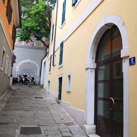 Apartamento Antico Borgo Trieste